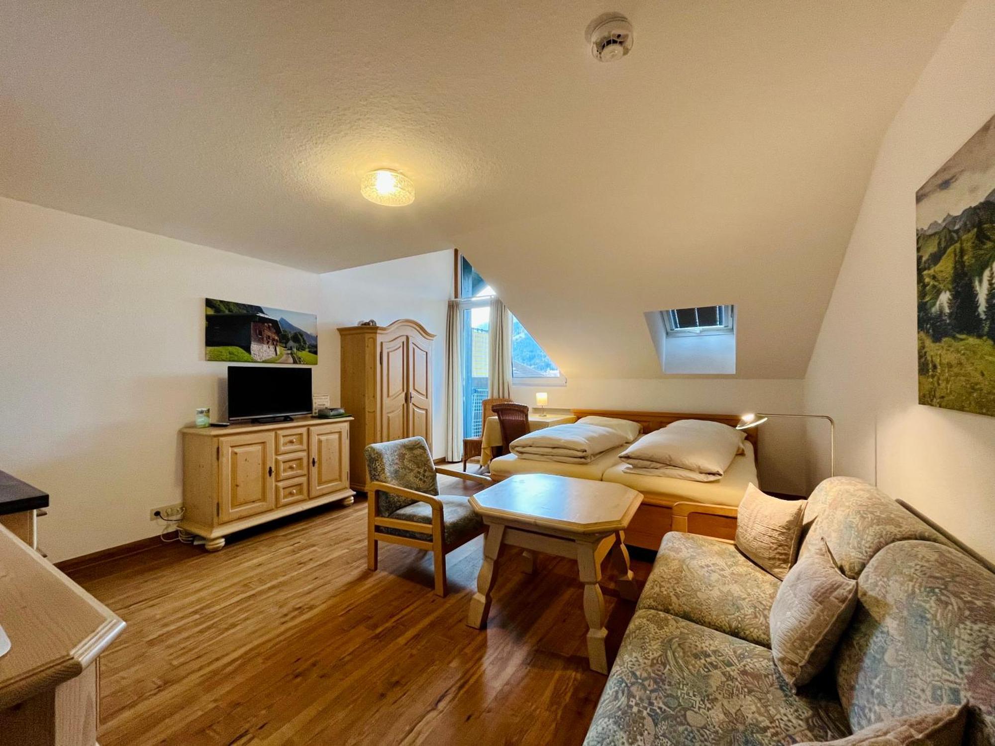 Апартаменты Zickenstueble B19 Montana Haus Оберстдорф Экстерьер фото